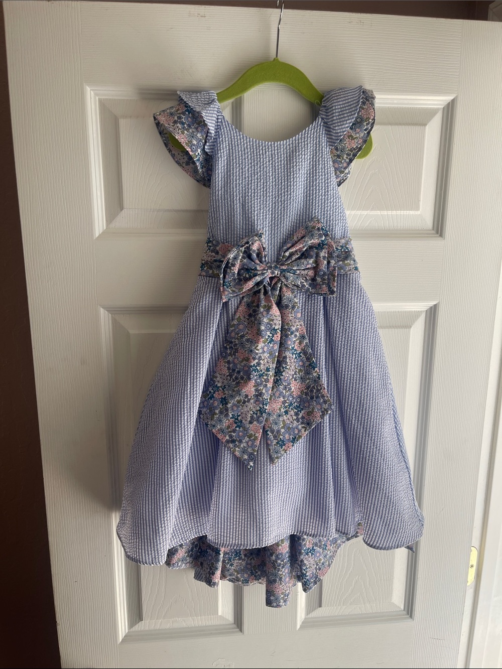 NWT Girls Light Blue Stripe Dress with Floral Bow